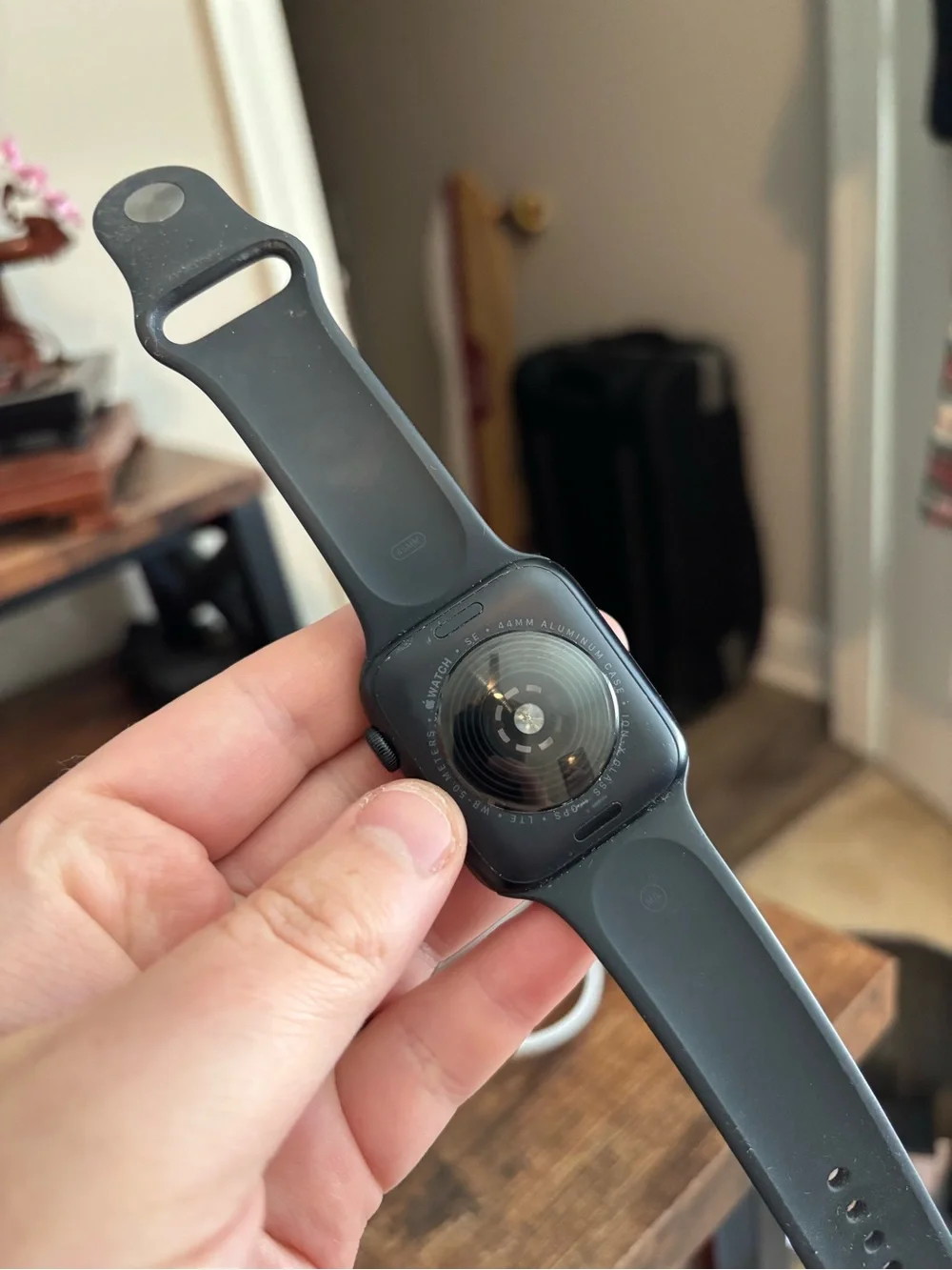 Apple Watch SE 44mm 2nd Generation GPS LTE Cellular Smart Watch